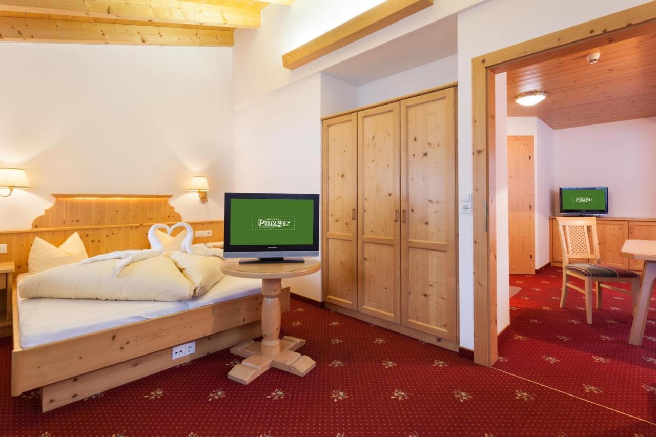 Hotel Pinzger Тукс Екстериор снимка
