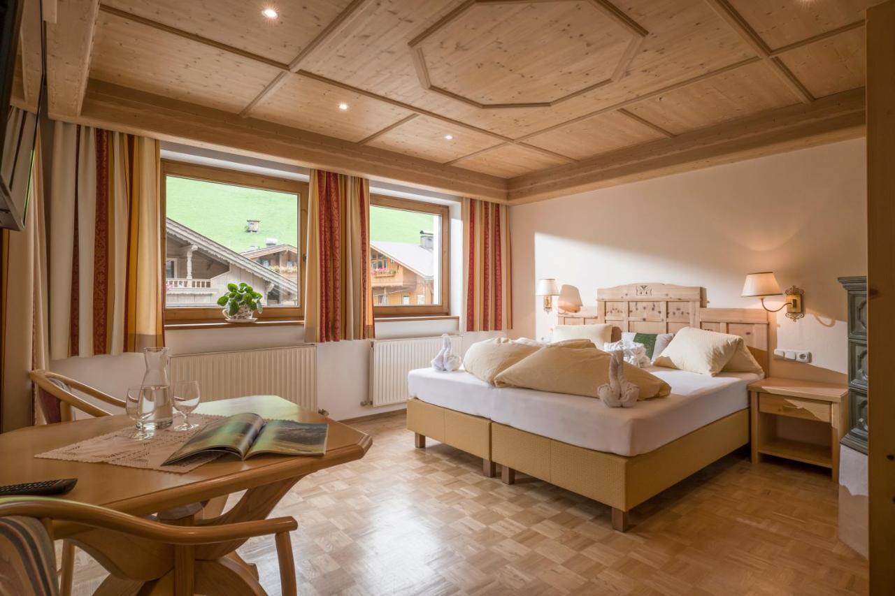 Hotel Pinzger Тукс Екстериор снимка
