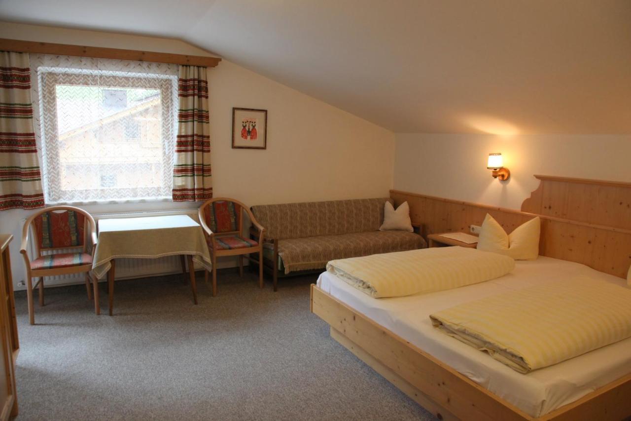 Hotel Pinzger Тукс Екстериор снимка