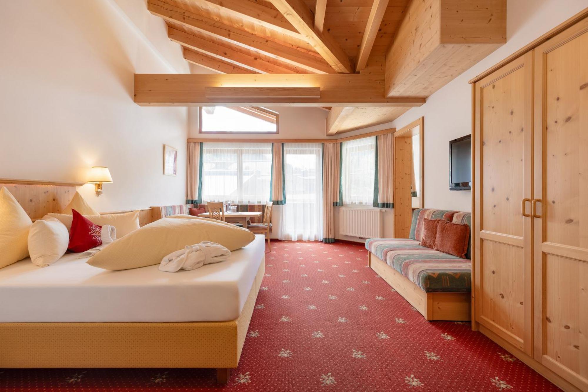 Hotel Pinzger Тукс Екстериор снимка