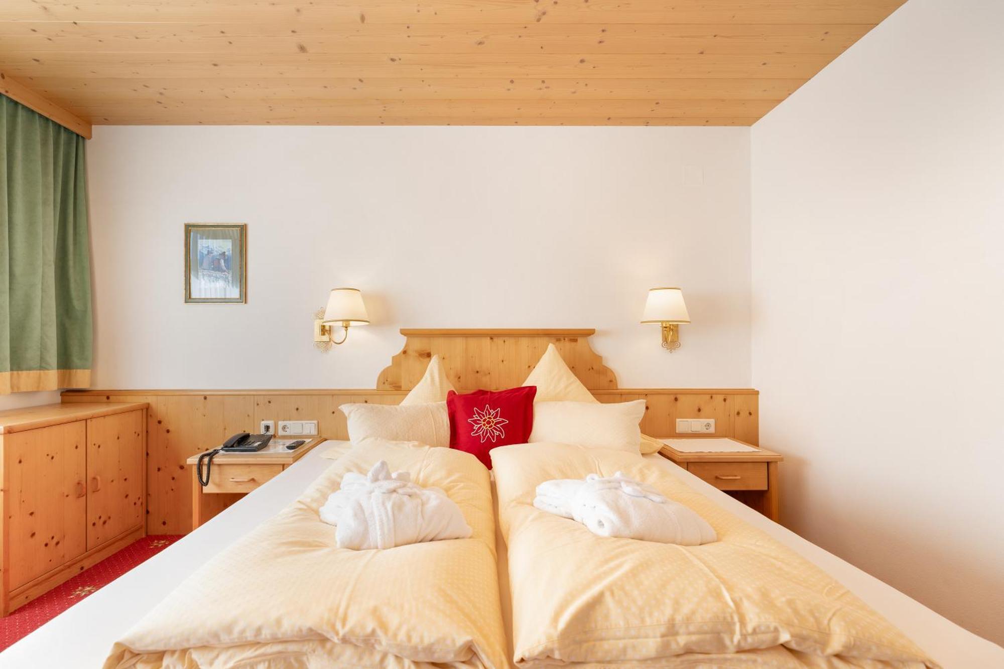 Hotel Pinzger Тукс Екстериор снимка