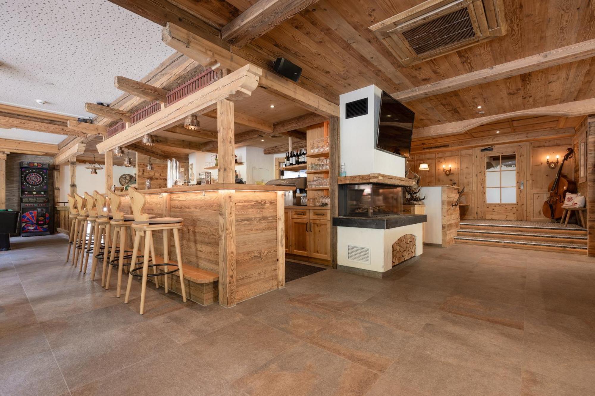Hotel Pinzger Тукс Екстериор снимка